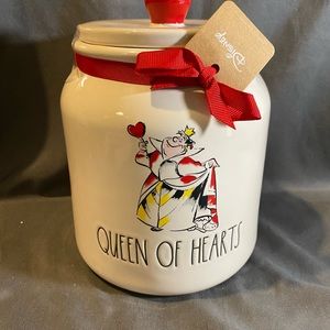 Rae Dunn Disney Villain Red Queen Large Chubby Canister NWT
